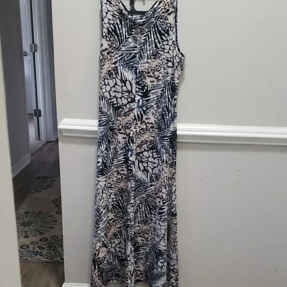 🖤 Attitudes by Renee Black & White Sheath Maxi Dress – Size MP 🤍 - Picture 6 of 6